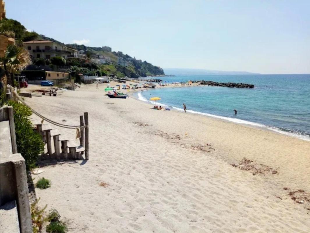 Casa Di Giorgio-Fronte Spiaggia Pizzo  Exterior foto